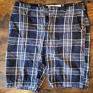 Men's Aeropostale Black and White Plaid Cargo Shorts